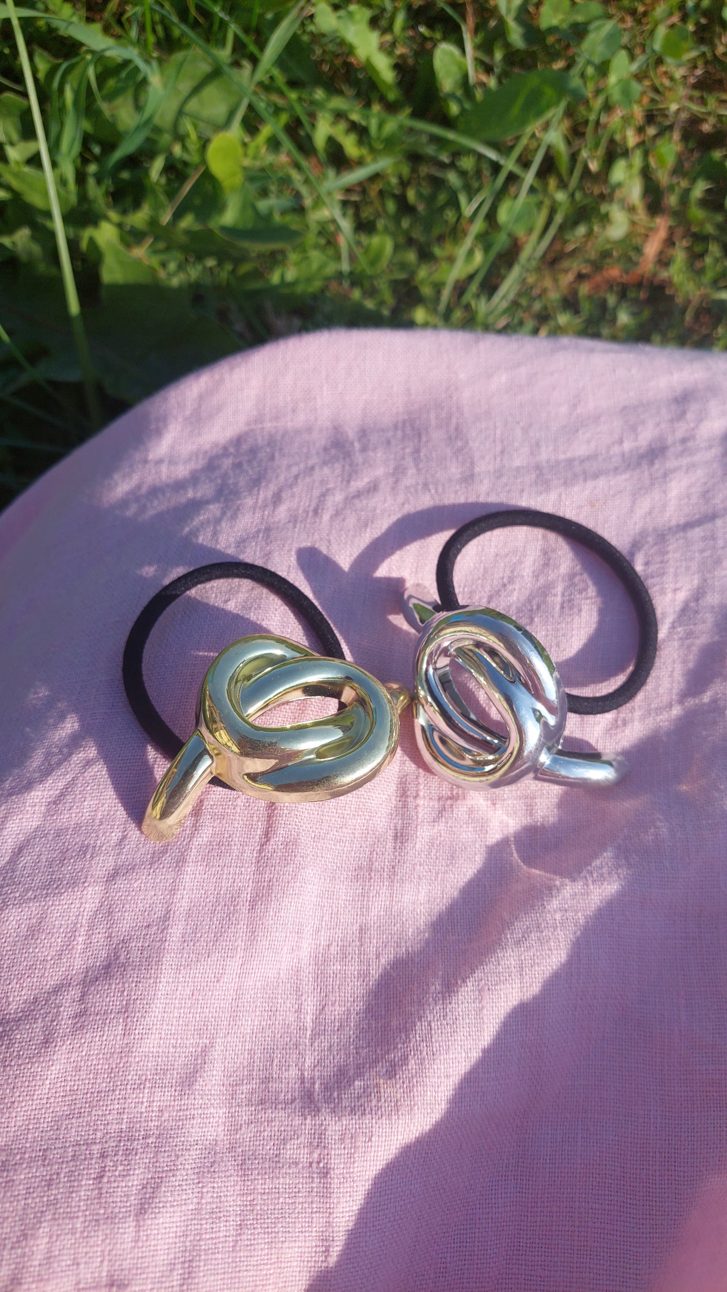 PLAUKŲ GUMYTĖ ROŽĖ