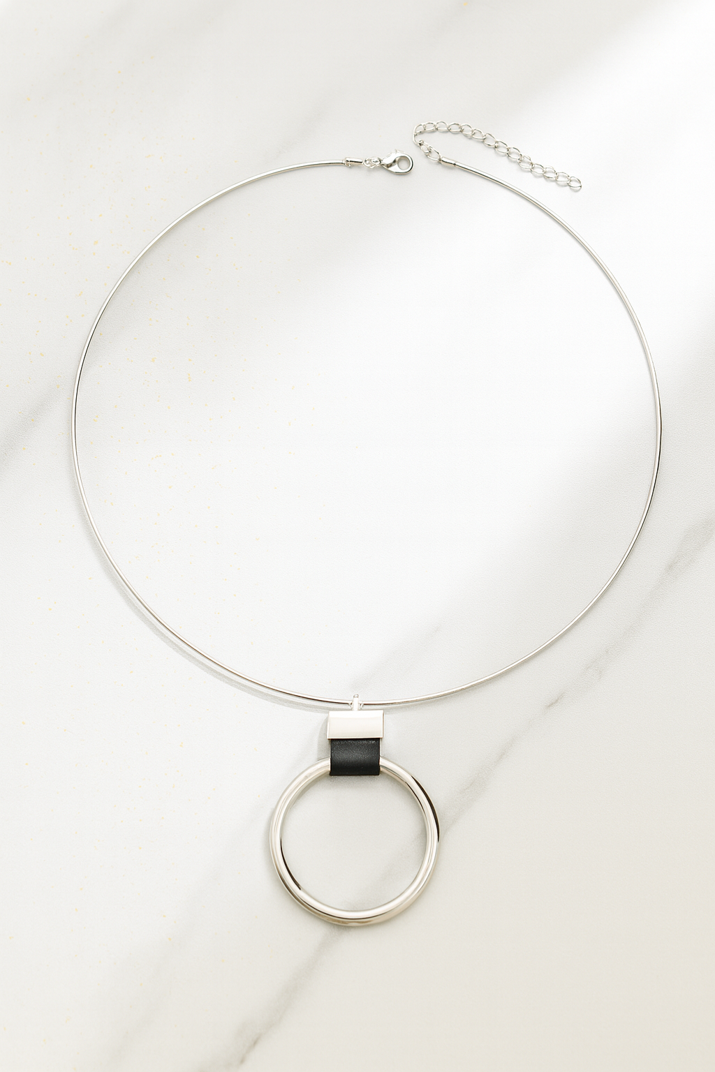 KAKLO PAPUOŠALAS MAYI