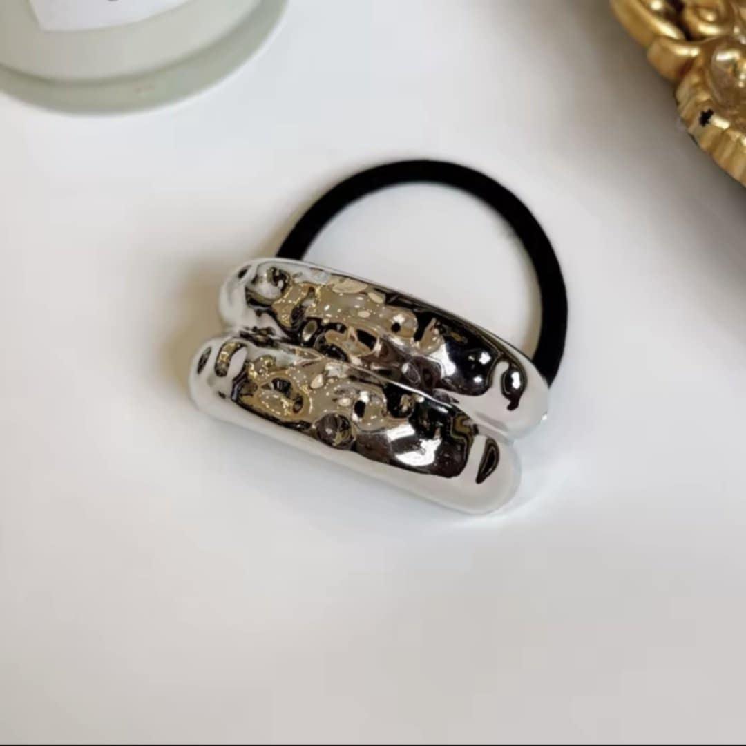 PLAUKŲ GUMYTĖ MYLIMIAUSIA