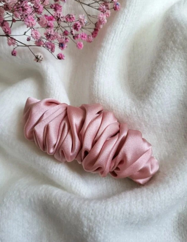 DIDELIS ŠILKINIS SEGTUKAS