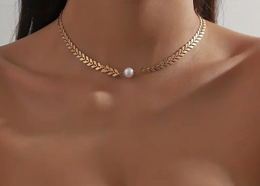 KAKLO PAPUOŠALAS ELLIE